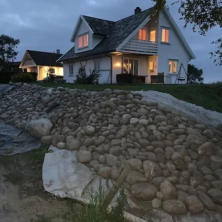 Hus I Landlige Omgivelser 30 Minutter Fra Stavanger Utstein Kloster